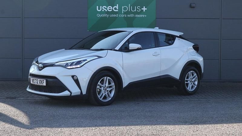 Used Toyota C-HR 122 HP (89 kW) 2023 White SUV