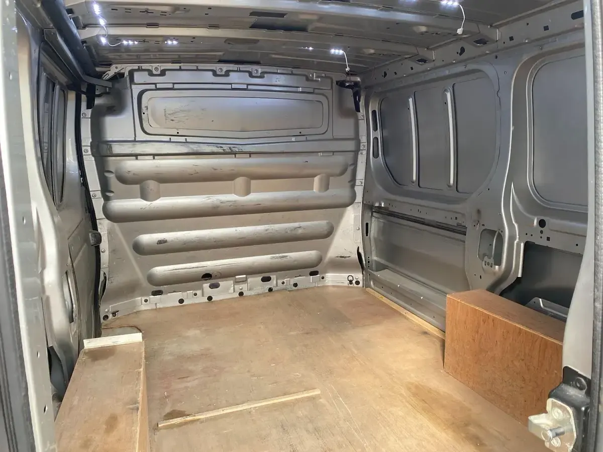 Used Renault Trafic 115 HP (84 kW) 2009 Silver MPV