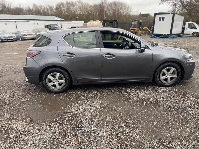 Used Lexus CT200h 2015 Grey Hatchback