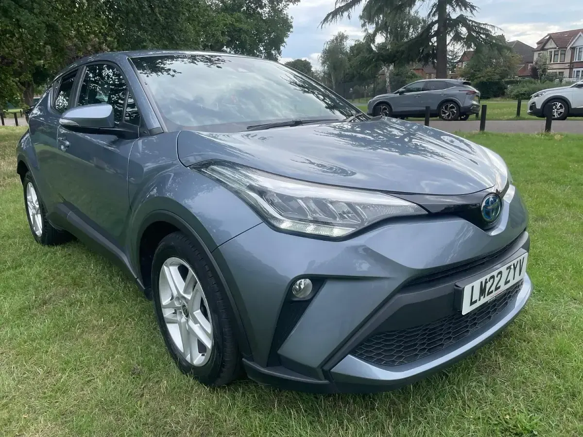 Used Toyota C-HR 122 HP (89 kW) 2022 Grey SUV