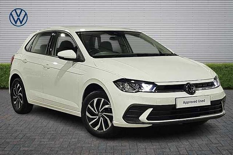Used VW Polo Life 80 HP (58 kW) 2023 White Hatchback