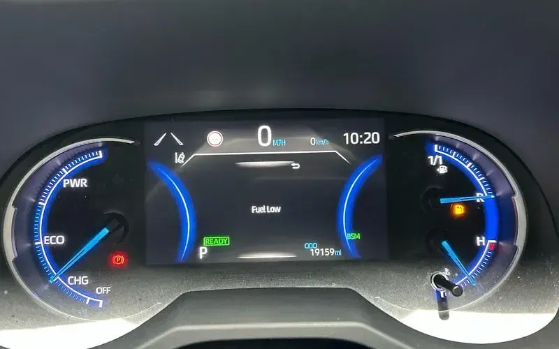 Used Toyota RAV4 Hybrid 218 HP (160 kW) 2023 Black SUV