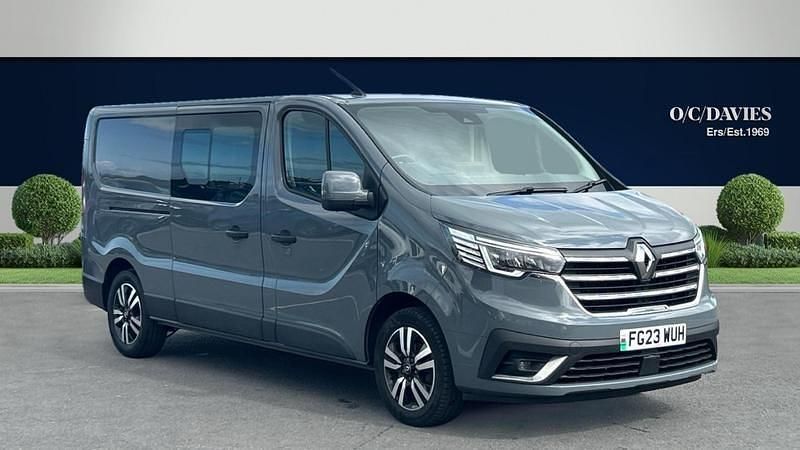 Grey Used 2023 Renault Trafic Van | £19,995 (Good price) - Image 1/4
