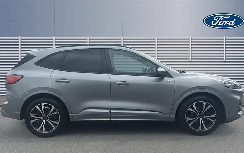 Used Ford Kuga ST-Line X 150 HP (110 kW) 2023 Silver SUV