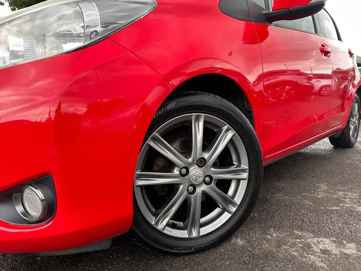 Used Toyota Yaris SR 2012 Red Hatchback