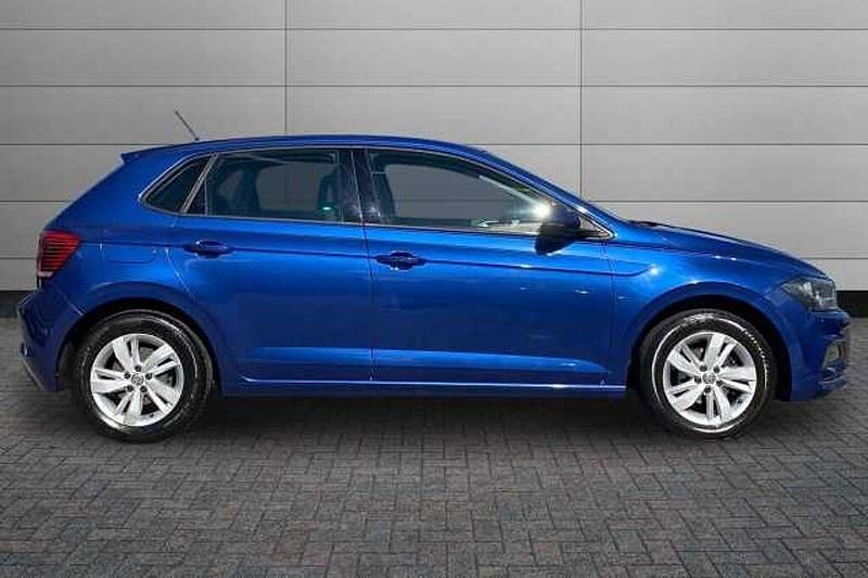 Used VW Polo SE 95 HP (69 kW) 2019 Blue Hatchback