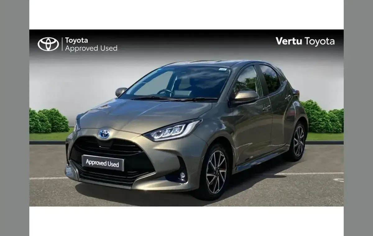 Used Toyota Yaris Design 116 HP (85 kW) 2023 Other Hatchback