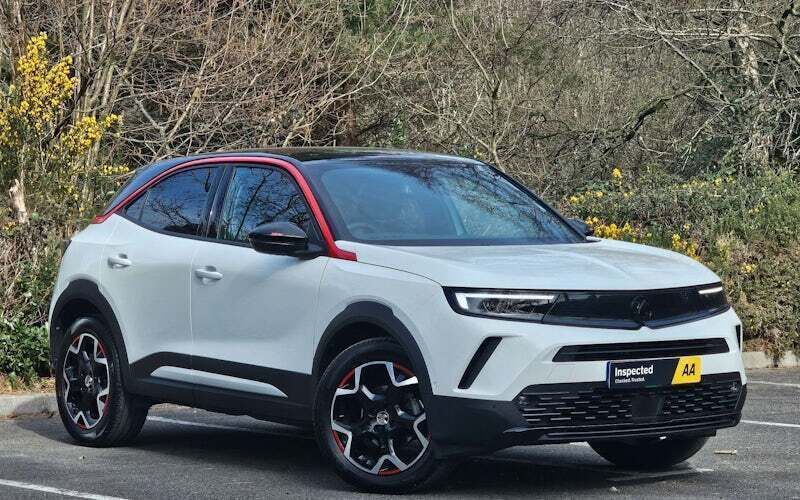 White Used 2022 Vauxhall Mokka SRi SUV | £15,850 (Fair price) - Image 1/4