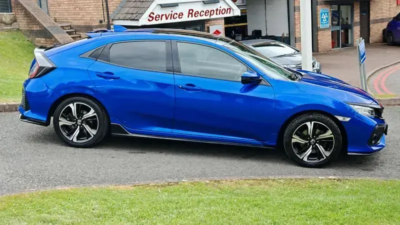 Used Honda Civic Sport Plus 182 HP (133 kW) 2019 Blue Hatchback