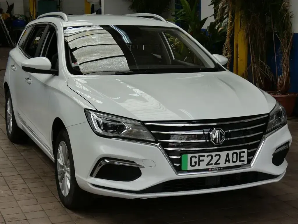 Used MG MG5 EV Exclusive 114 kW (156 HP) 2022 White Estate