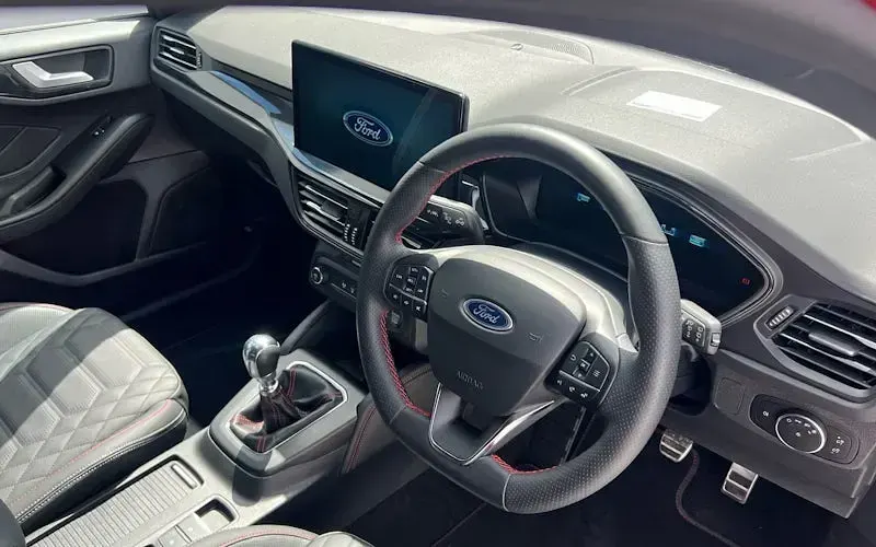 Used Ford Focus ST-Line X 125 HP (91 kW) 2026 Red Hatchback