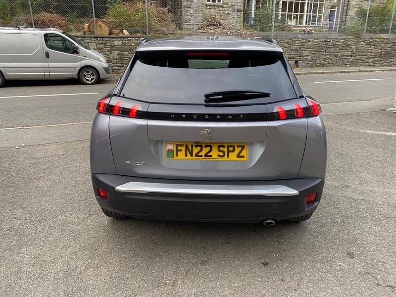 Gebraucht Peugeot 2008 Allure Premium 2022 Grau SUV