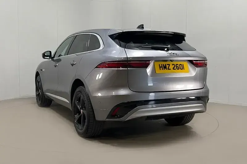 Używany Jaguar F-Pace R-Dynamic 201 KM (147 kW) 2021 Szary SUV