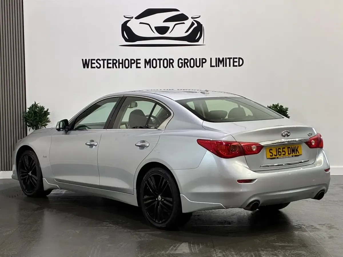 Used Infiniti Q50 Sport Tech 170 HP (125 kW) 2015 Silver Sedan