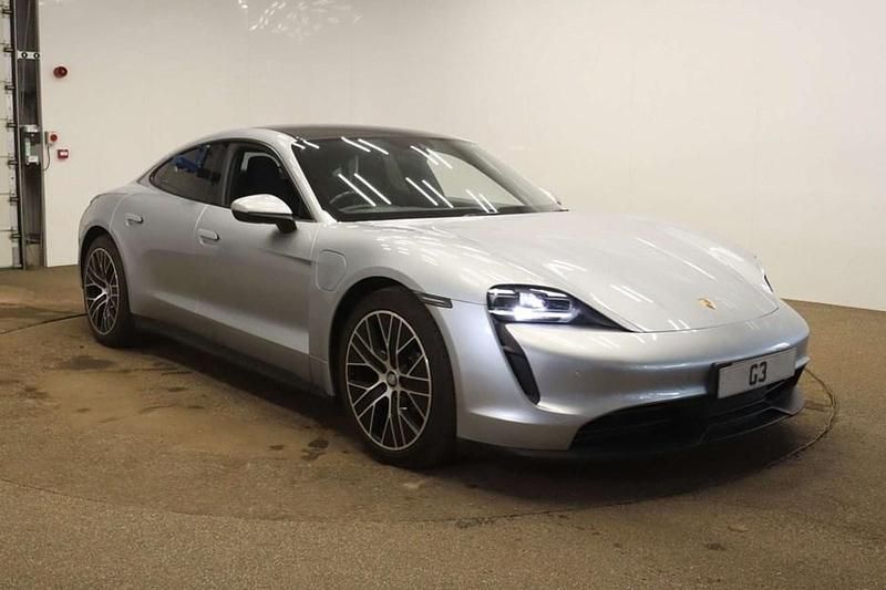 Used Porsche Taycan 300 kW (408 HP) 2021 Sedan