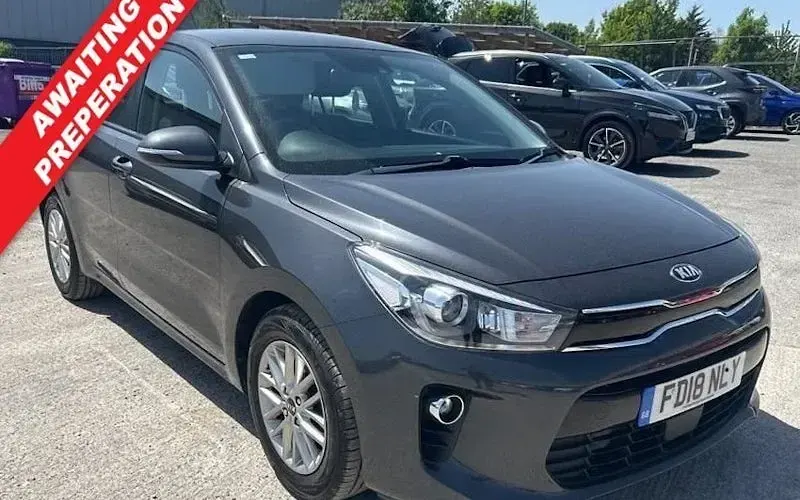 Begagnad Kia Rio 84 HK (61 kW) 2020 Halvkombi
