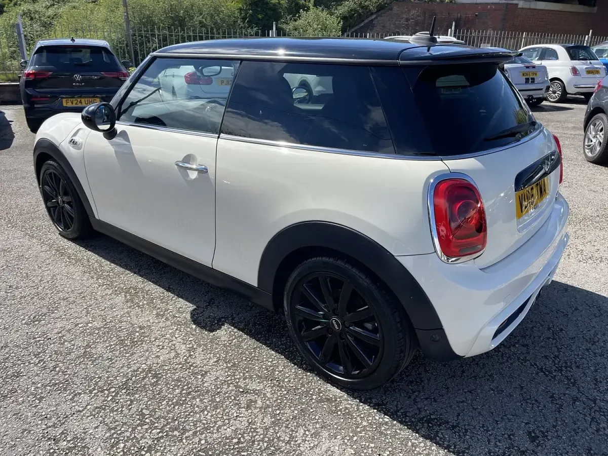 Used Mini Cooper SD Hatch 2015 White Hatchback