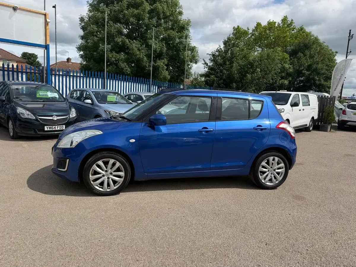 Used Suzuki Swift SZ3 94 HP (69 kW) 2015 Blue Hatchback