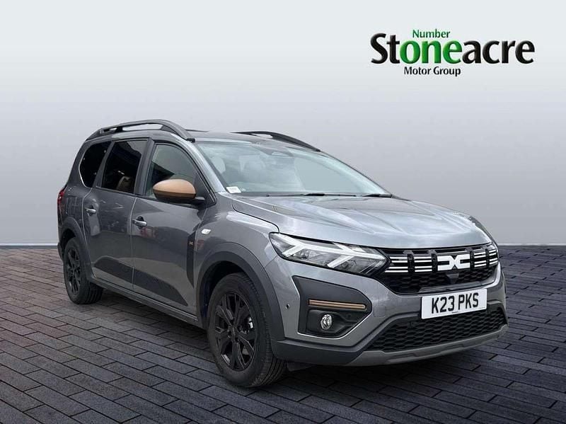 Grey Used 2024 Dacia Jogger Extreme MPV | £21,495 (Fair price) - Image 1/4