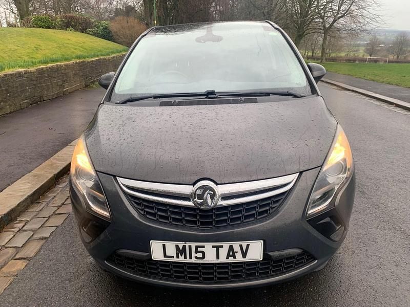 Used Vauxhall Zafira Elite 170 HP (125 kW) 2015 Grey MPV