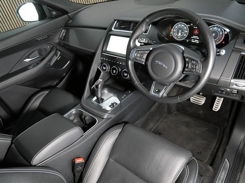 Usado Jaguar E-Pace R-Dynamic 249 HP (183 kW) 2020 Prateado SUV