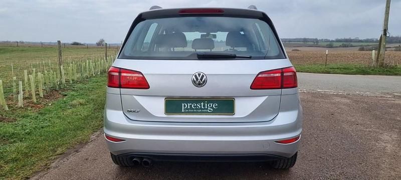 Used VW Golf Sportsvan SE 125 HP (91 kW) 2014 Silver MPV