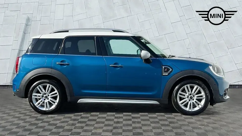 Usado Mini Cooper S Countryman 189 HP (139 kW) 2017 Azul SUV