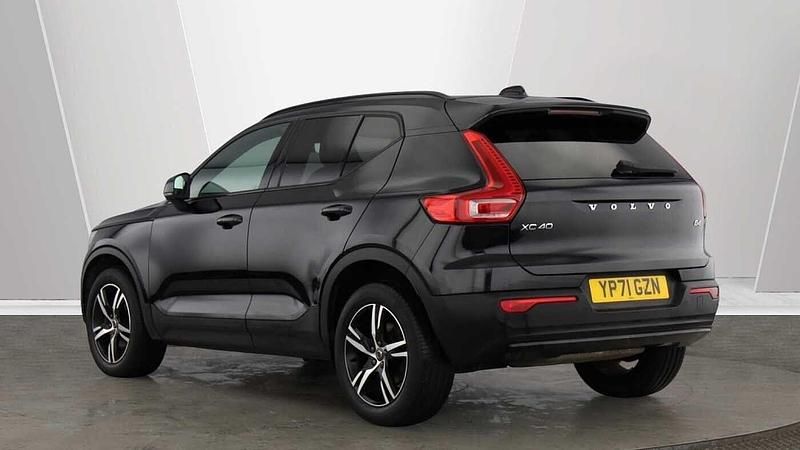 Used Volvo XC40 R-Design 190 HP (139 kW) 2022 Black SUV