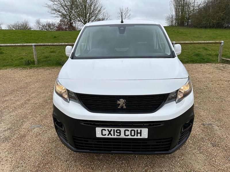 Used Peugeot Partner S 2019 White MPV