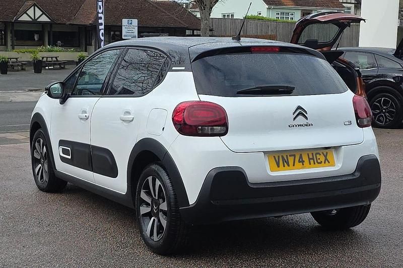 Used Citroën C3 PureTech 82 HP (60 kW) 2024 White Hatchback