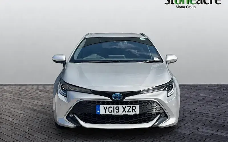 Used Toyota Corolla 184 HP (135 kW) 2022 Silver Estate