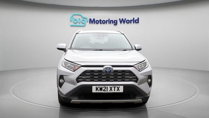 Used Toyota RAV4 Hybrid Design 219 HP (161 kW) 2021 SUV