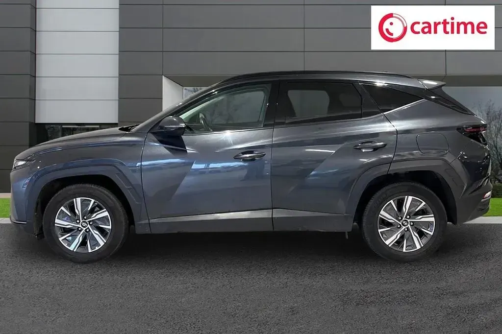 Używany Hyundai Tucson SE 150 KM (110 kW) 2022 Szary SUV