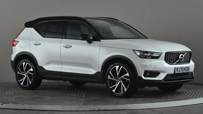 White Used 2021 Volvo XC40 R-Design Pro SUV | £22,998 (Good price) - Image 1/3