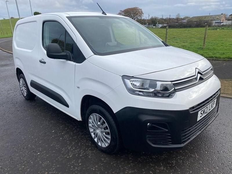 White Used 2021 Citroën Berlingo Van | £8,999 (Fair price) - Image 1/3