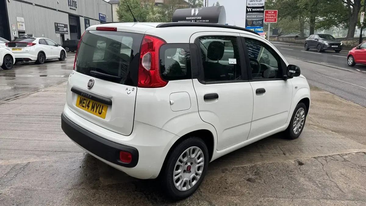 Used Fiat Panda Easy 69 HP (50 kW) 2014 White Hatchback