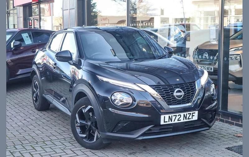 Black Used 2022 Nissan Juke N-Connecta SUV | £14,902 (Fair price) - Image 1/4