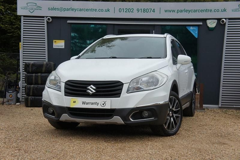 White Used 2013 Suzuki SX4 S-Cross SZ-T SUV | £3,495 (Fair price) - Image 1/4