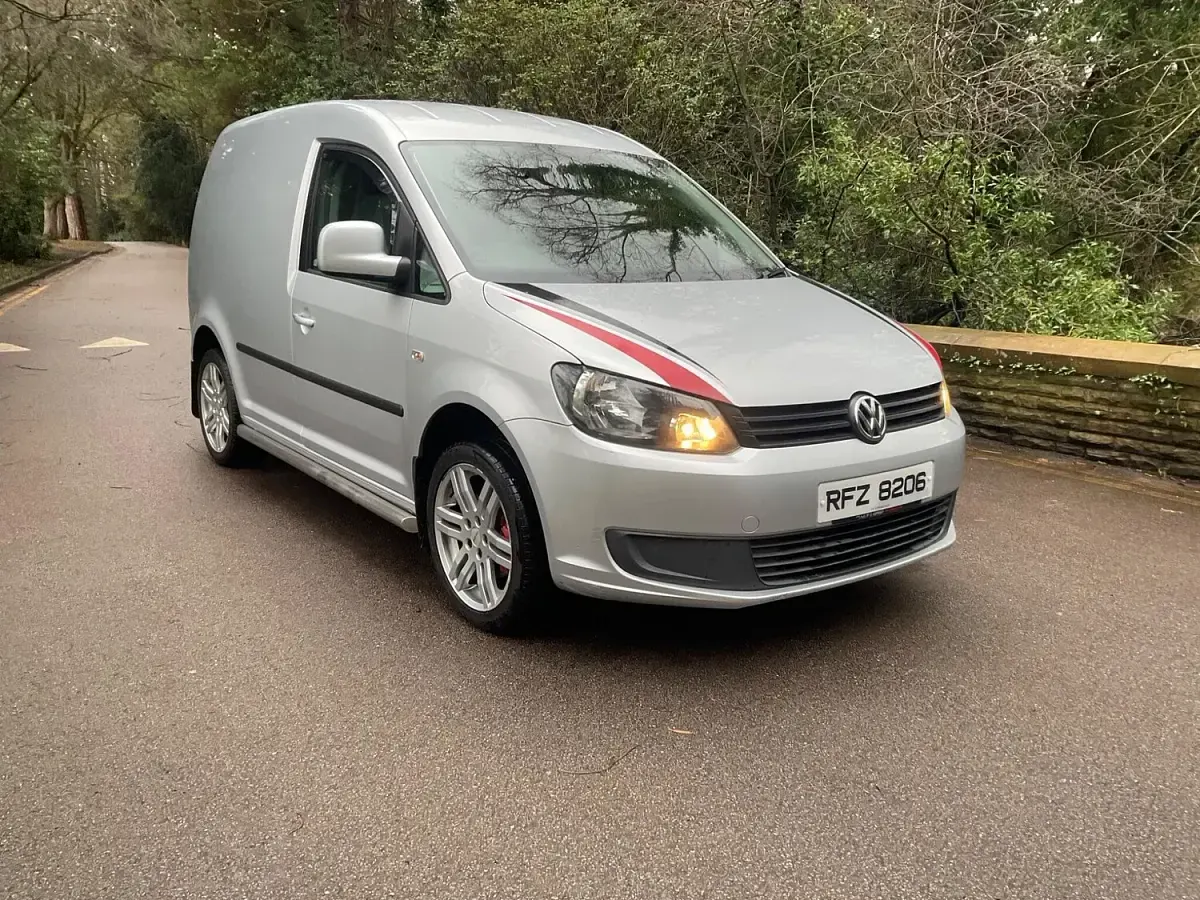 Used VW Caddy Trendline 102 HP (75 kW) 2014 Silver MPV