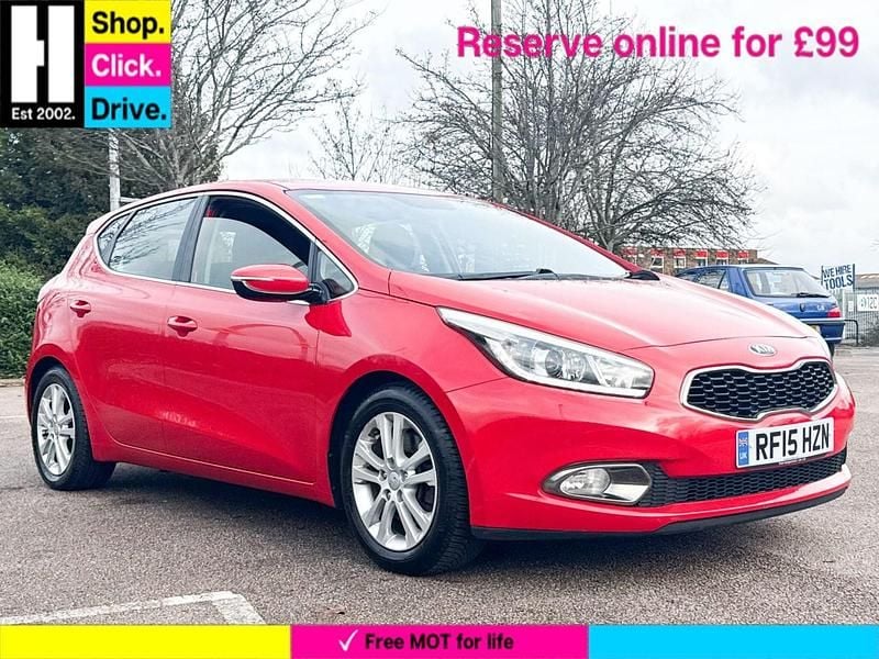 Red Used 2015 Kia Ceed Hatchback | £2,843 (Good price) - Image 1/3