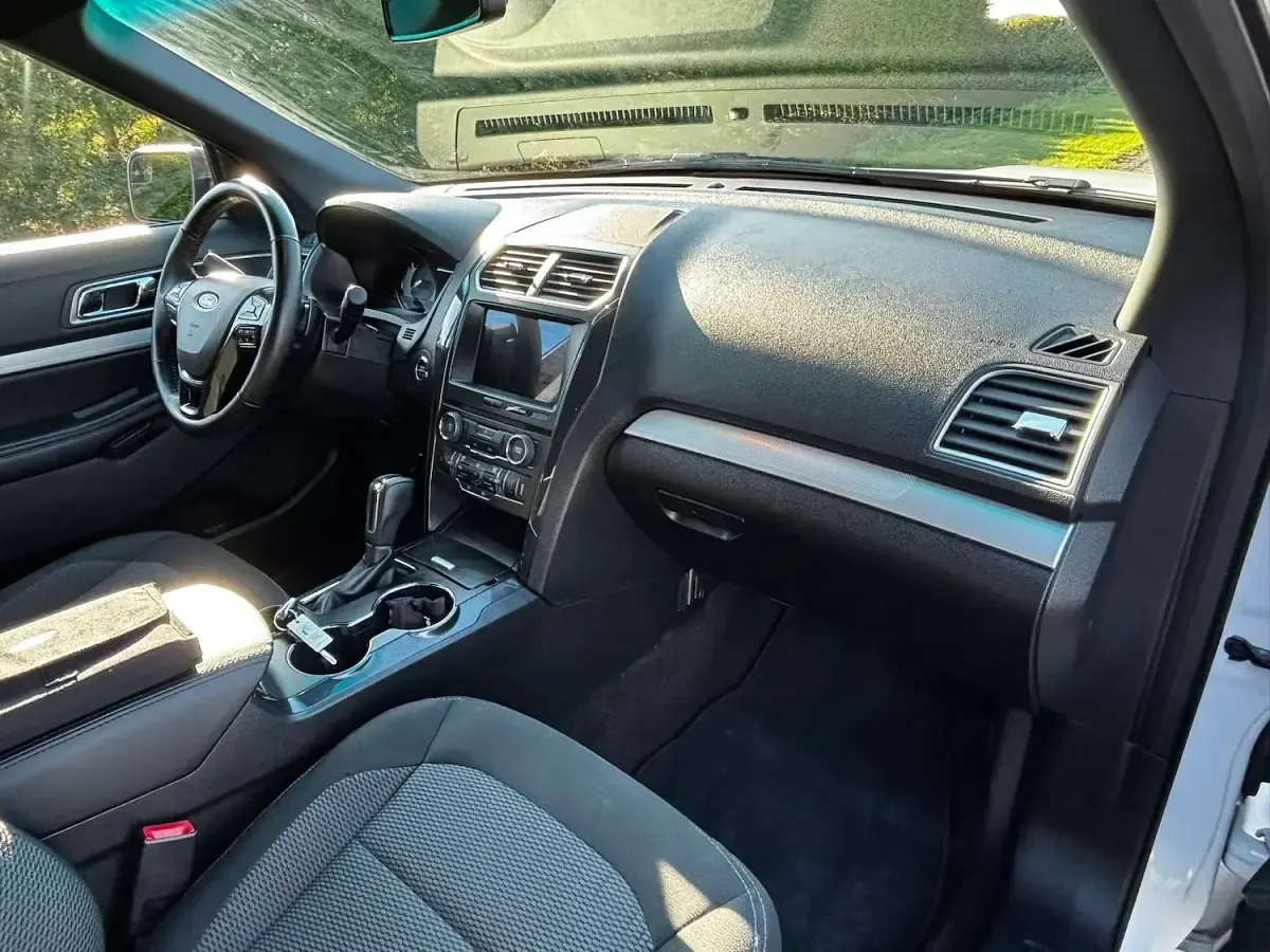 Used Ford Explorer XLT 290 HP (213 kW) 2017 White SUV