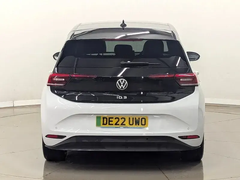Used VW ID.3 Pro Performance 150 kW (204 HP) 2022 White Hatchback