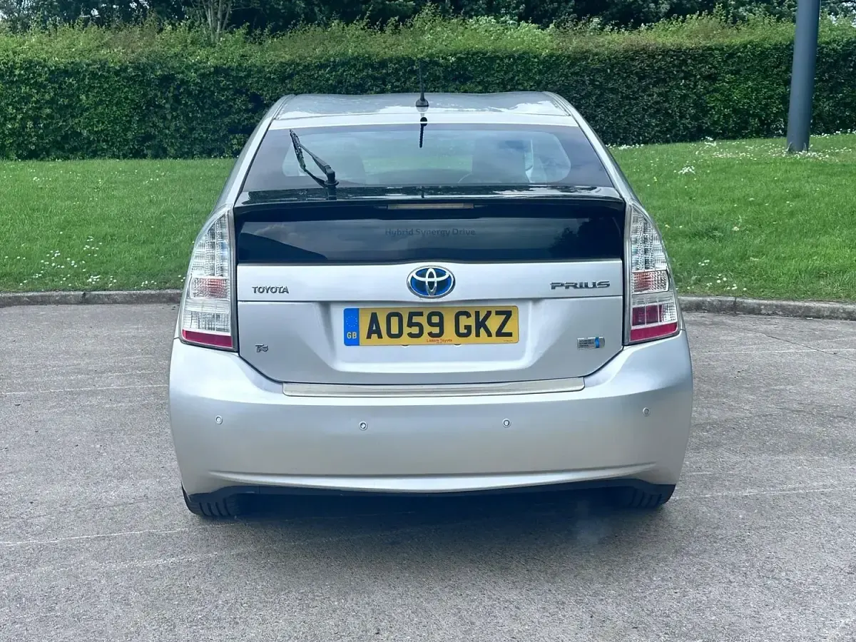 Used Toyota Prius T4 2009 Silver Hatchback