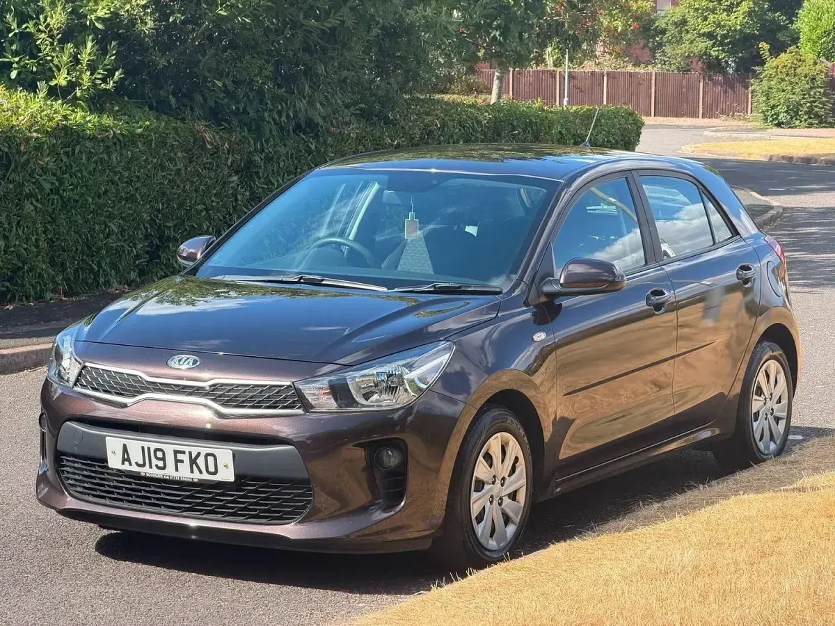 Used Kia Rio 2019 Brown Hatchback