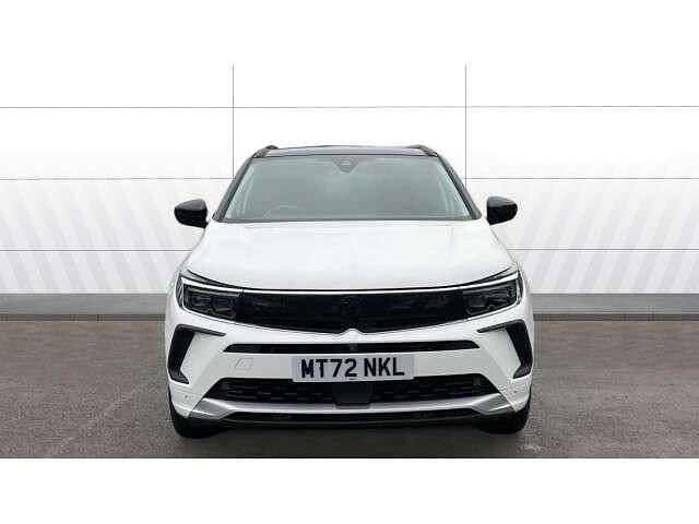 Used Vauxhall Grandland X Ultimate 130 HP (95 kW) 2022 White SUV