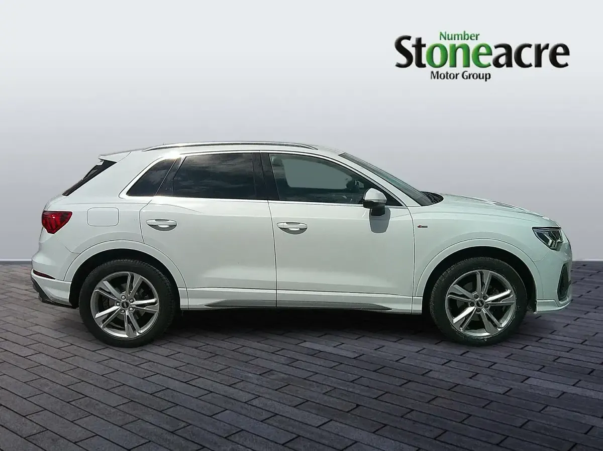 Used Audi Q3 S-Line 150 HP (110 kW) 2021 White SUV