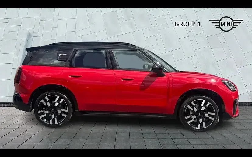 Used Mini Countryman Sport 218 HP (160 kW) 2024 Red SUV