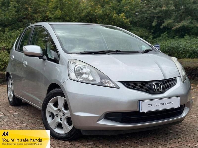 Silver Used 2010 Honda Jazz ES Hatchback | £5,000 (Good price) - Image 1/3