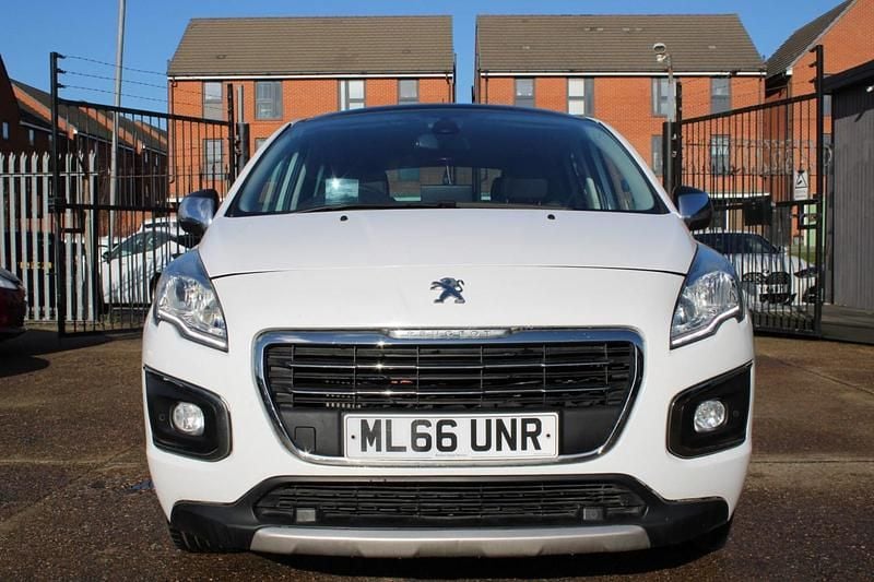 Used Peugeot 3008 Allure 120 HP (88 kW) 2016 White SUV
