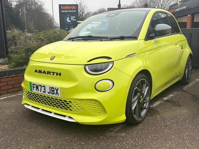 Used Abarth 500e Scorpionissima 114 kW (155 HP) 2024 Green Hatchback